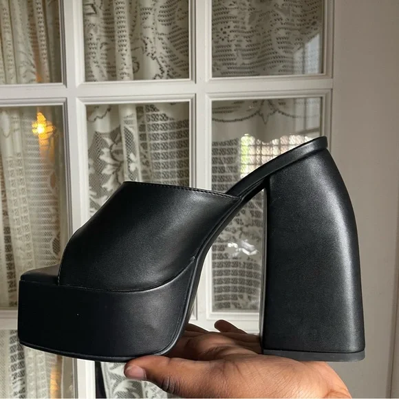 Platform mules - Picture 3 of 4